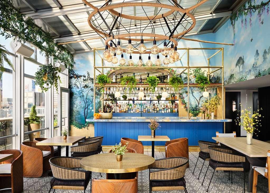 Gansevoort Meatpacking Hotel New York Restaurant foto The interior of the bar
