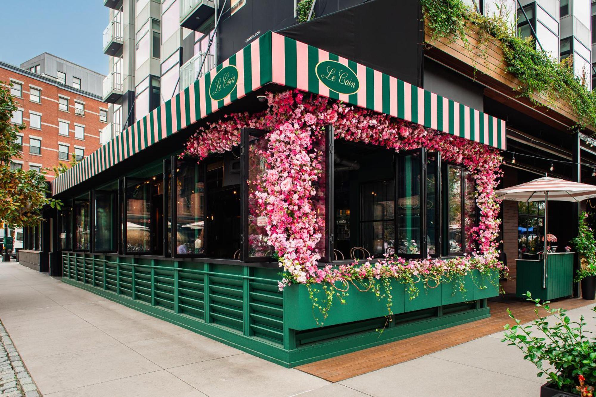 Gansevoort Meatpacking Hotel New York Exterior foto The exterior of the restaurant in 2019